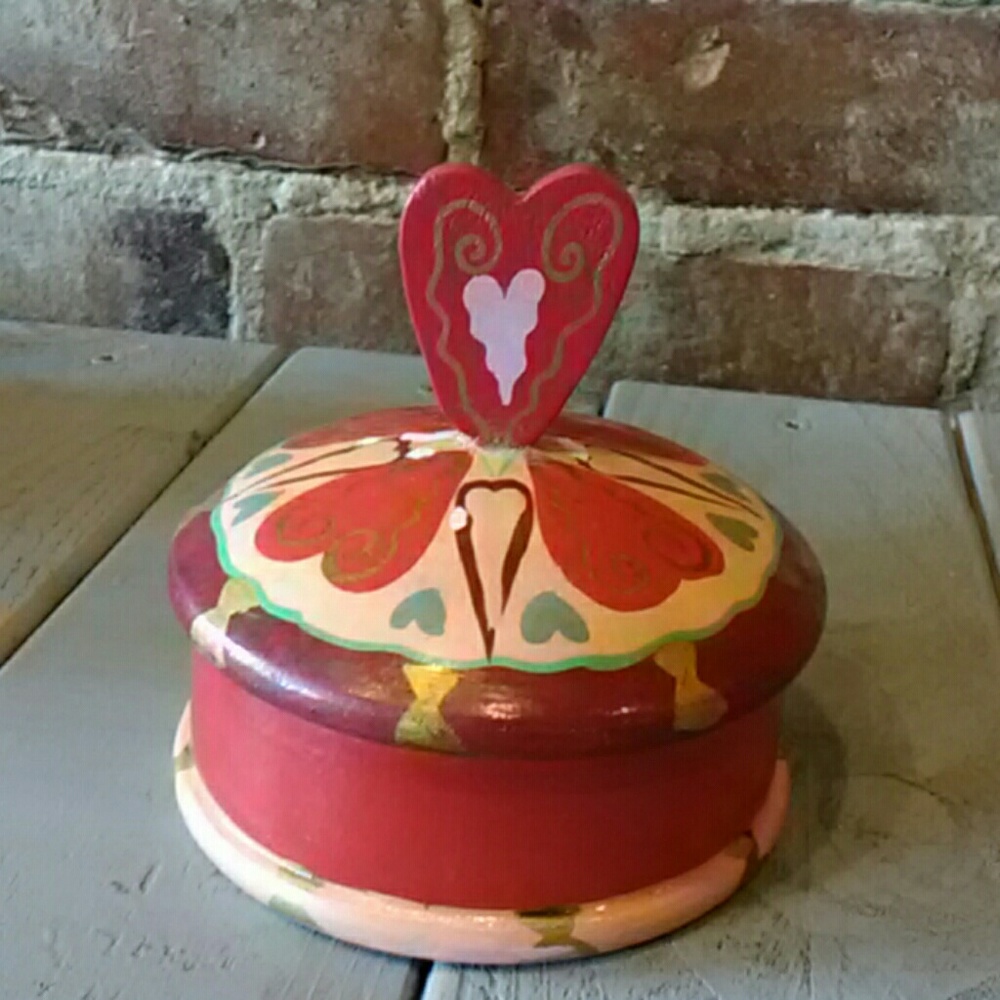 Wooden trinket box